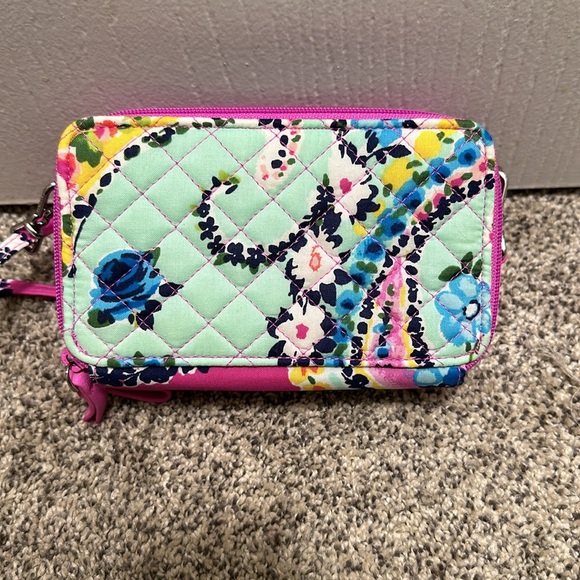 VERA BRADLEY RFID All in One Crossbody Wildflower Paisley - Picture 6 of 6